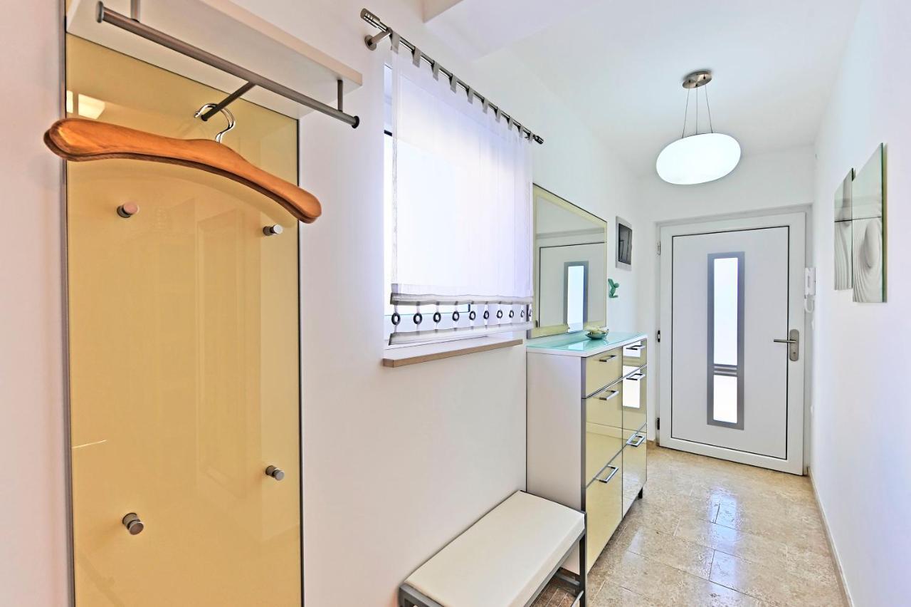 Casa Tara Three-Bedroom Holiday Home Pula Extérieur photo